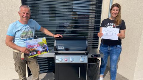 Dieter und Sonja mit ihrem neuen Grill
