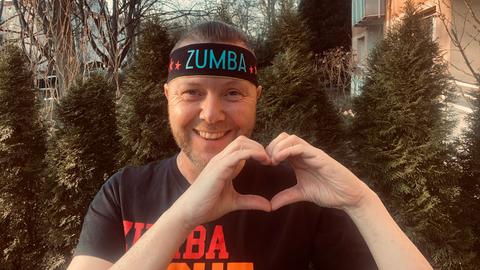 Volker ist mit ganzem Herzen Zumba-Instructor.