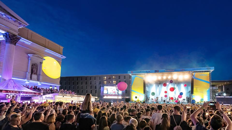 Hauptbühne beim Schlossgrabenfest