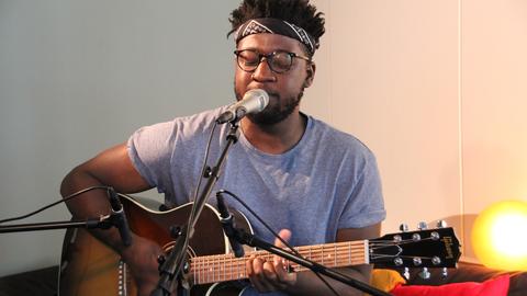 Video Startbild Kelvin Jones Unplugged