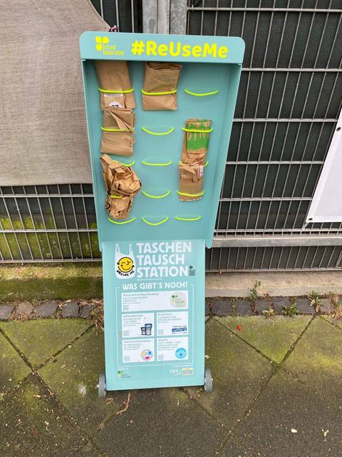 Taschen-Tausch-Station