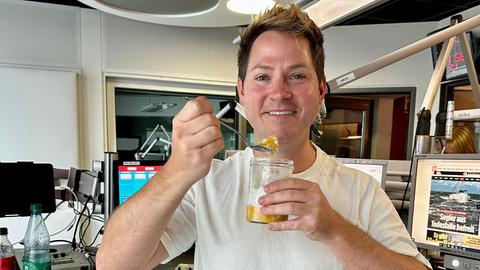 Marcel testet Tanjas Mango-Chia-Pudding